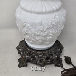 Vintage Gone With The Wind Phoenix Wild Rose White Milk Glass 3-Way Lamp