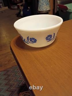 Vintage Hazel Atlas Blue Cornflower Milk Glass Set Of 3