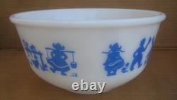 Vintage Hazel Atlas Blue Dutch Boy & Girl 9 Mixing Bowl in Excellent Condition