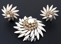 Vintage Judy Lee White Milk Glass Rhinestone Gold Tone Brooch Clip Earrings Set