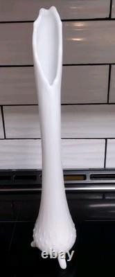 Vintage L. E. Smith White Milk Swung Vase 16.5 hobnail 3 toed
