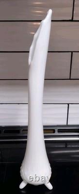 Vintage L. E. Smith White Milk Swung Vase 16.5 hobnail 3 toed