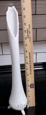 Vintage L. E. Smith White Milk Swung Vase 16.5 hobnail 3 toed