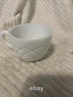 Vintage Large McKee White Milk Glass Old Quilt Design Punch or Fruit Bowl