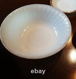 Vintage Lot Of Fire King Milk Glass Swirl Pattern With Gold Trim 30 Pieces