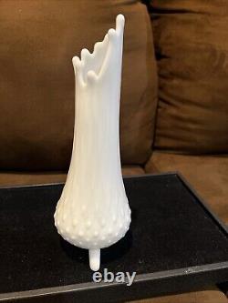 Vintage Mid Century L E Smith Milk Glass 3 Toed Swung Vase Hobnail