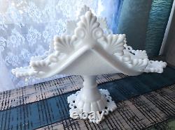 Vintage Milk Glass Westmoreland Rings &Petals Pattern Banana Boat RARE