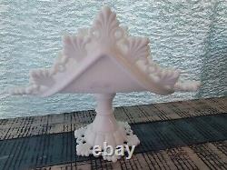 Vintage Milk Glass Westmoreland Rings &Petals Pattern Banana Boat RARE