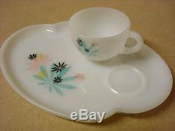 Vintage Milkglass Atomic Age Patio Luncheon Collect Set