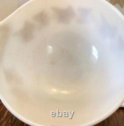 Vintage PYREX 4 Piece Sandalwood Ivy Leaf Nesting Cinderella Mixing Bowl Set