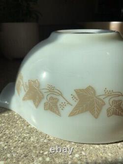 Vintage PYREX 4 Piece Sandalwood Ivy Leaf Nesting Cinderella Mixing Bowl Set