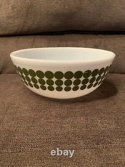 Vintage PYREX #404, 4qt Mixing/Nesting Bowl Green Polka Dot Design USA Made
