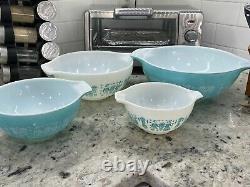 Vintage PYREX Amish Butterprint Cinderella Nesting Mixing Bowls Set of 4 Teal