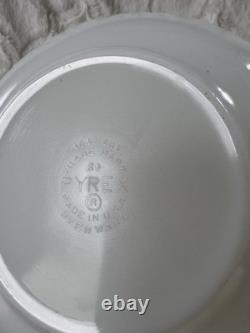 Vintage PYREX Mixing Bowl #404 Amish Butterprint Turquoise On White 4 Quart