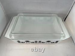 Vintage Pyrex 1958 Rooster Black and Sunflower Space Saver #575 2qt. With Lid