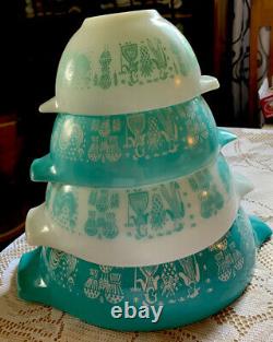Vintage Pyrex 4 Peice Nesting Set In Turquoise Amish Butterprint Cinderella