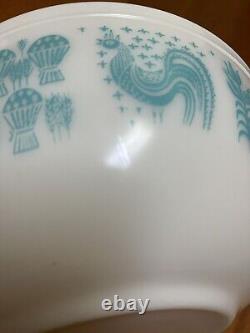 Vintage Pyrex 4-Qt. Amish Butterprint #404 Mixing Bowl-Turquoise & White