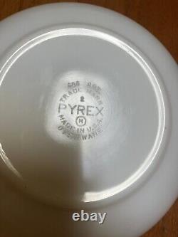Vintage Pyrex 4-Qt. Amish Butterprint #404 Mixing Bowl-Turquoise & White
