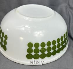 Vintage Pyrex 404 Green Dot (Green Dots) Bowl 4 Quart White Milk Glass USA