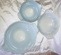 Vintage Pyrex AMISH BUTTERPRINT Cinderella 3 Bowl Set Turquoise & White EUC