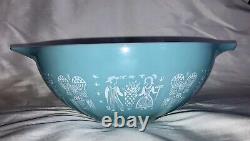 Vintage Pyrex AMISH BUTTERPRINT Cinderella 3 Bowl Set Turquoise & White EUC