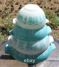 Vintage Pyrex Amish Butterprint Cinderella Mixing Bowls Blue/White Set of 4