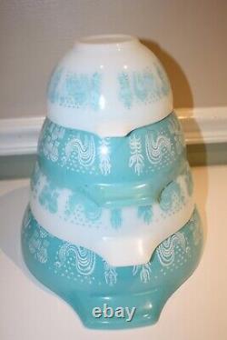 Vintage Pyrex Amish Butterprint Cinderella Mixing Bowls Turquoise/White Set of 4