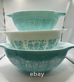 Vintage Pyrex Amish Butterprint Turquoise Blue/White Cinderella Bowls Set of 3