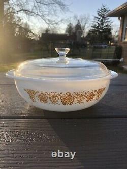 Vintage Pyrex BUTTERFLY GOLD 024 2qt casserole dish with Lid RARE HTF BFG