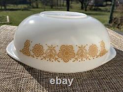 Vintage Pyrex BUTTERFLY GOLD 024 2qt casserole dish with Lid RARE HTF BFG