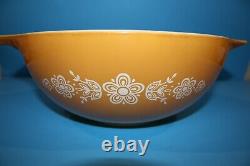 Vintage Pyrex BUTTERFLY GOLD Cinderella 4 Bowl Set Butterscotch & White