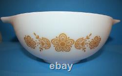 Vintage Pyrex BUTTERFLY GOLD Cinderella 4 Bowl Set Butterscotch & White