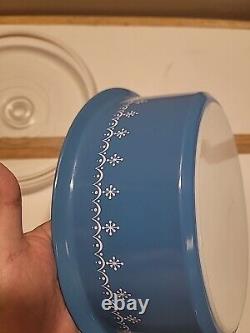 Vintage Pyrex Blue Snowflake Garland 664 Big Bertha 4 Qt With LID