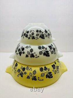 Vintage Pyrex Cinderella Bowls Gooseberry Yellow White 444/443/441 Set of 3