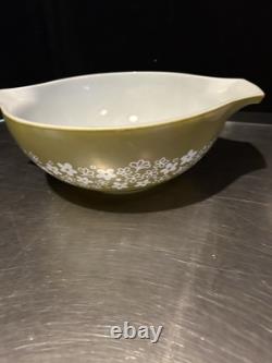 Vintage Pyrex Cinderella Nesting Mixing Bowl Green White Daisy Retro Set Of 4