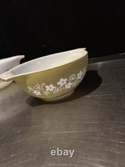 Vintage Pyrex Cinderella Nesting Mixing Bowl Green White Daisy Retro Set Of 4