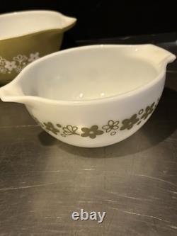 Vintage Pyrex Cinderella Nesting Mixing Bowl Green White Daisy Retro Set Of 4