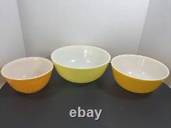 Vintage Pyrex Citrus Yellow Orange Nesting 3 Piece Mixing Bowl Set 402 403 404
