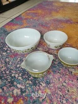 Vintage Pyrex Crazy Daisy Spring Blossom Mixing Bowls, Set Of 3