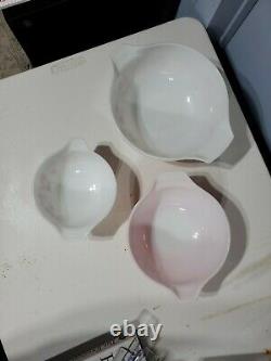 Vintage Pyrex Gooseberry Pink White Cinderella Nesting Bowl Set of 3 441 442 443