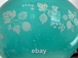 Vintage Pyrex JAJ Turquoise Goooseberry Cinderella Mixing Bowl (4 Quart)