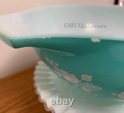 Vintage Pyrex JAJ Turquoise Goooseberry Cinderella Mixing Bowl (4 Quart)