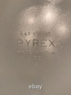 Vintage Pyrex LACE MEDALLION 045 Oval Casserole Dish 2 1/2 qt with LID