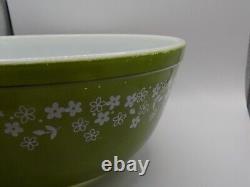 Vintage Pyrex Mixing Bowls 3-PC Set Nesting Spring Blossom Green Crazy Daisy