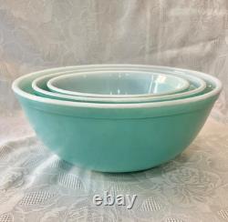 Vintage Pyrex Robin Egg Blue Turquoise Mixing Bowls 402, 403, 404, Very Good