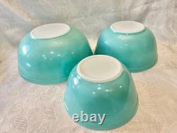 Vintage Pyrex Robin Egg Blue Turquoise Mixing Bowls 402, 403, 404, Very Good