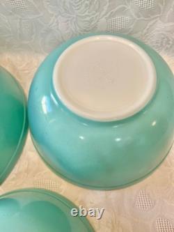 Vintage Pyrex Robin Egg Blue Turquoise Mixing Bowls 402, 403, 404, Very Good