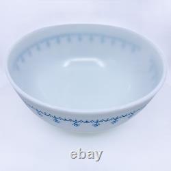 Vintage Pyrex Snowflake Blue Garland Mixing Bowl 404 4 Quart Bowl USA 1970s MCM