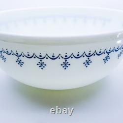 Vintage Pyrex Snowflake Blue Garland Mixing Bowl 404 4 Quart Bowl USA 1970s MCM