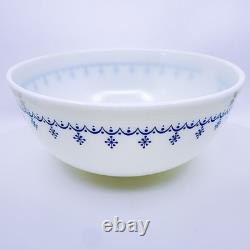 Vintage Pyrex Snowflake Blue Garland Mixing Bowl 404 4 Quart Bowl USA 1970s MCM